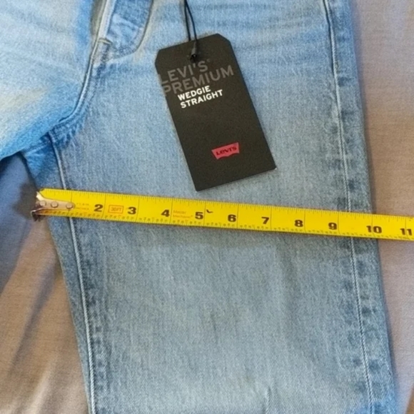 Levi's Wedgie Crop Straight Leg Jeans Distressed Tango Blue - Picture 12 of 16
